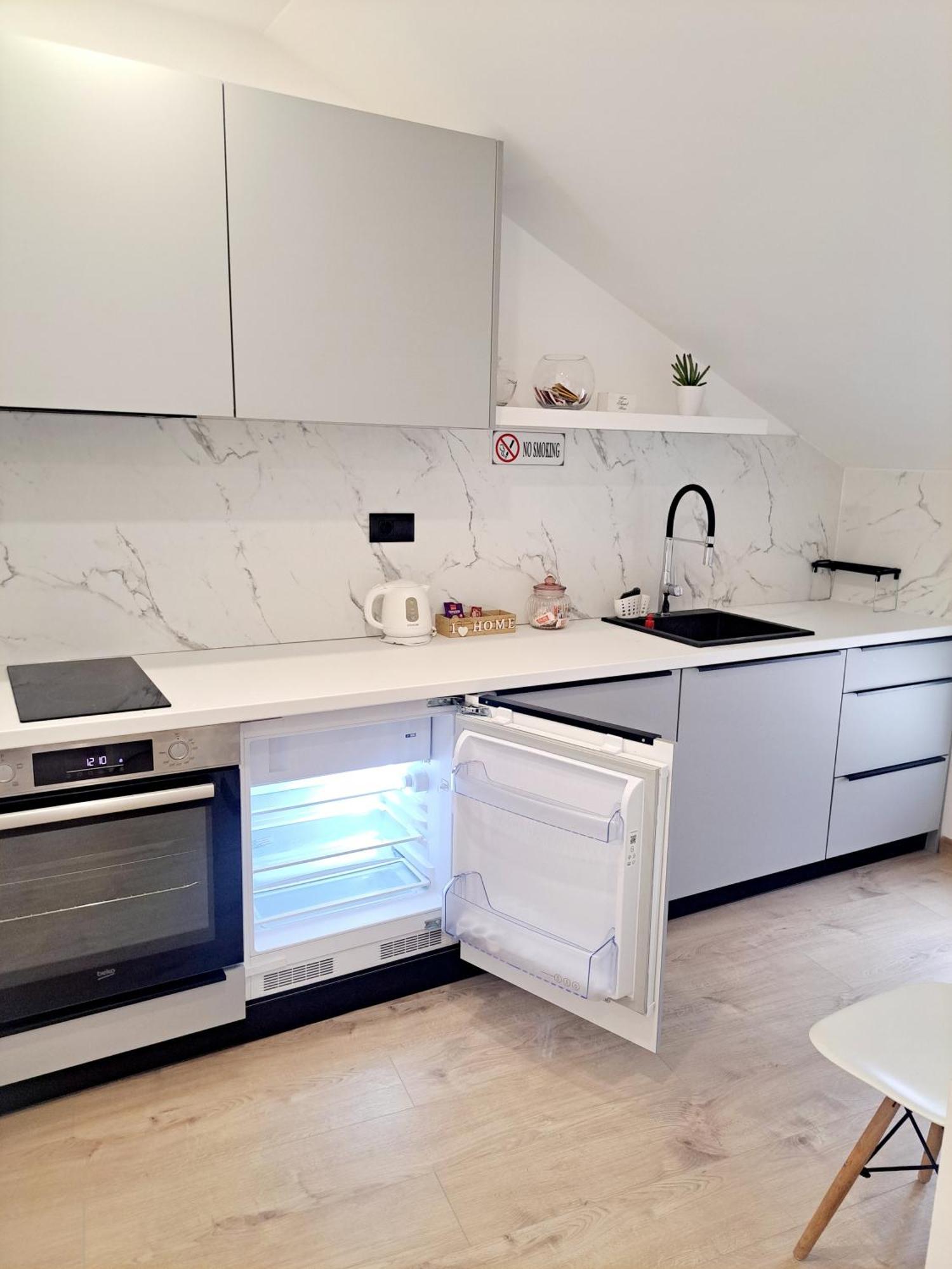 Ajdy Apartma