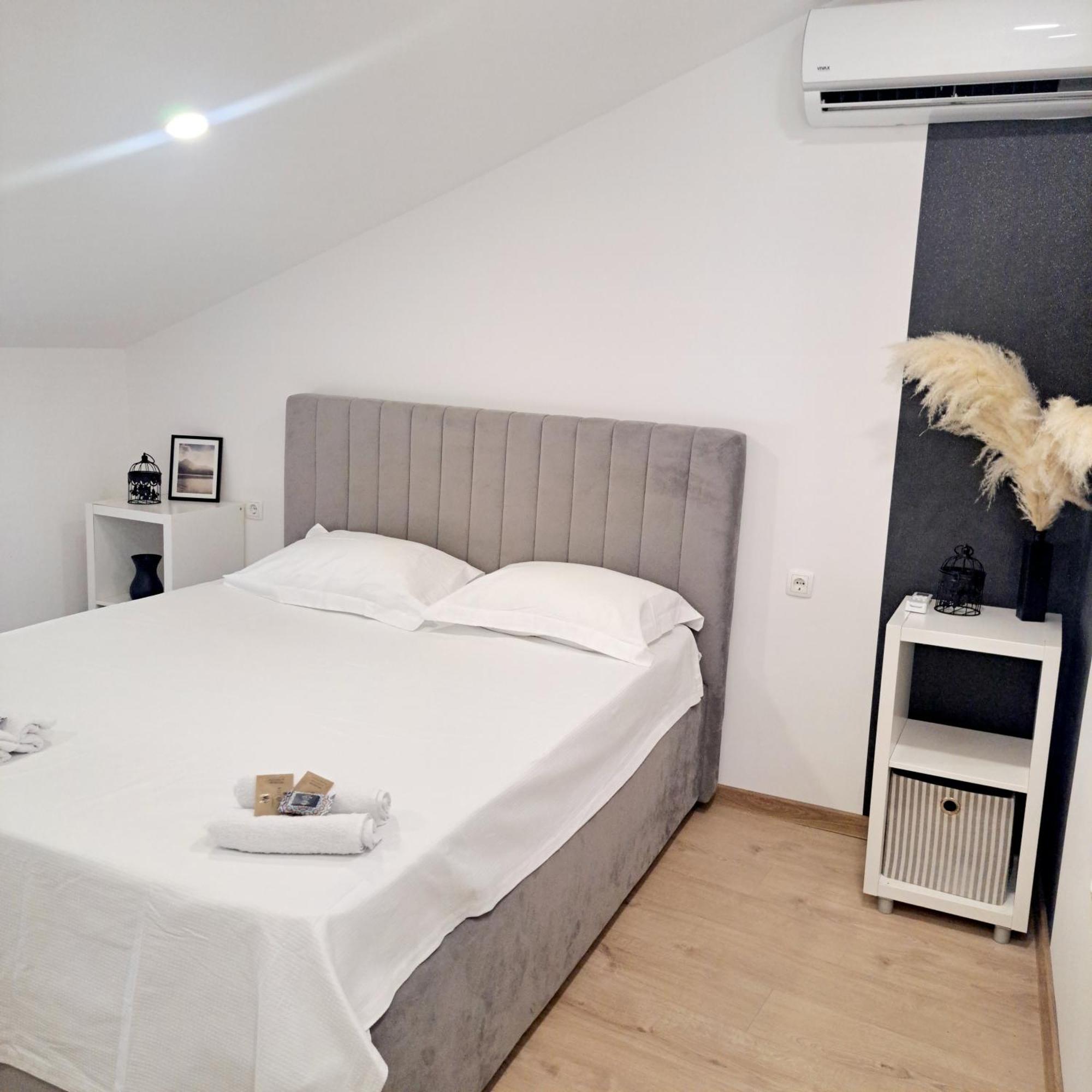 Apartma Ajdy