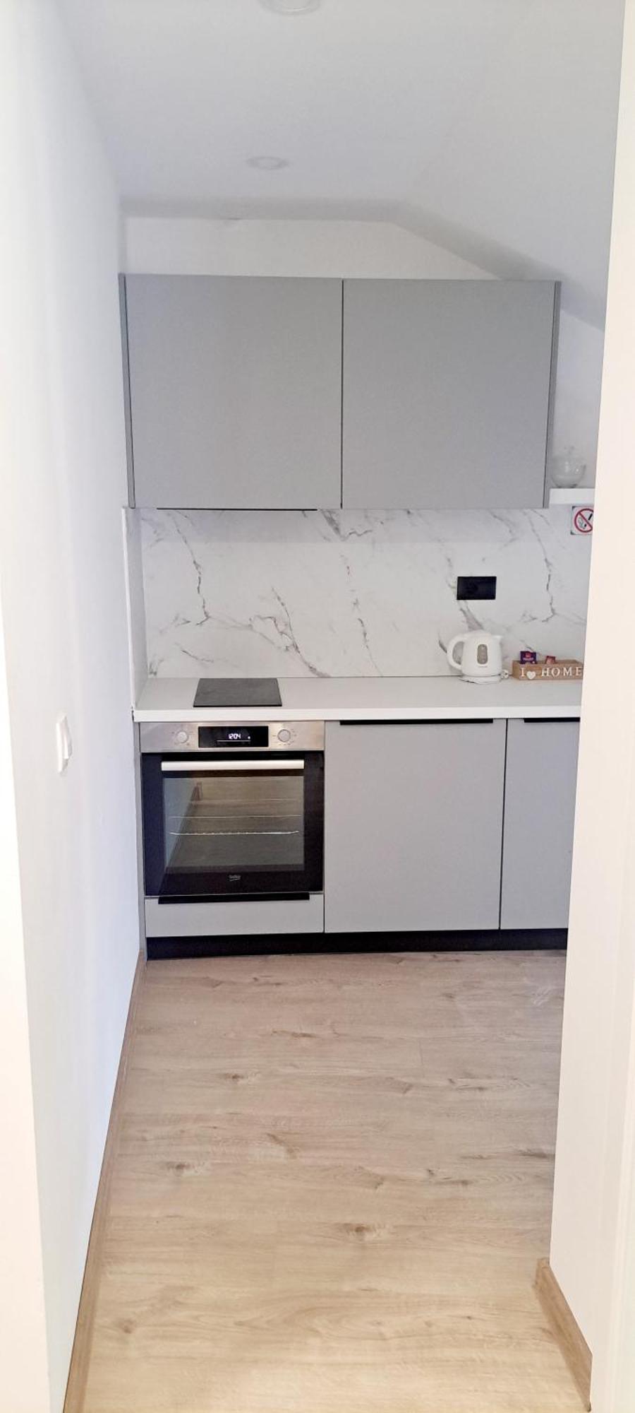 Ajdy Apartma *